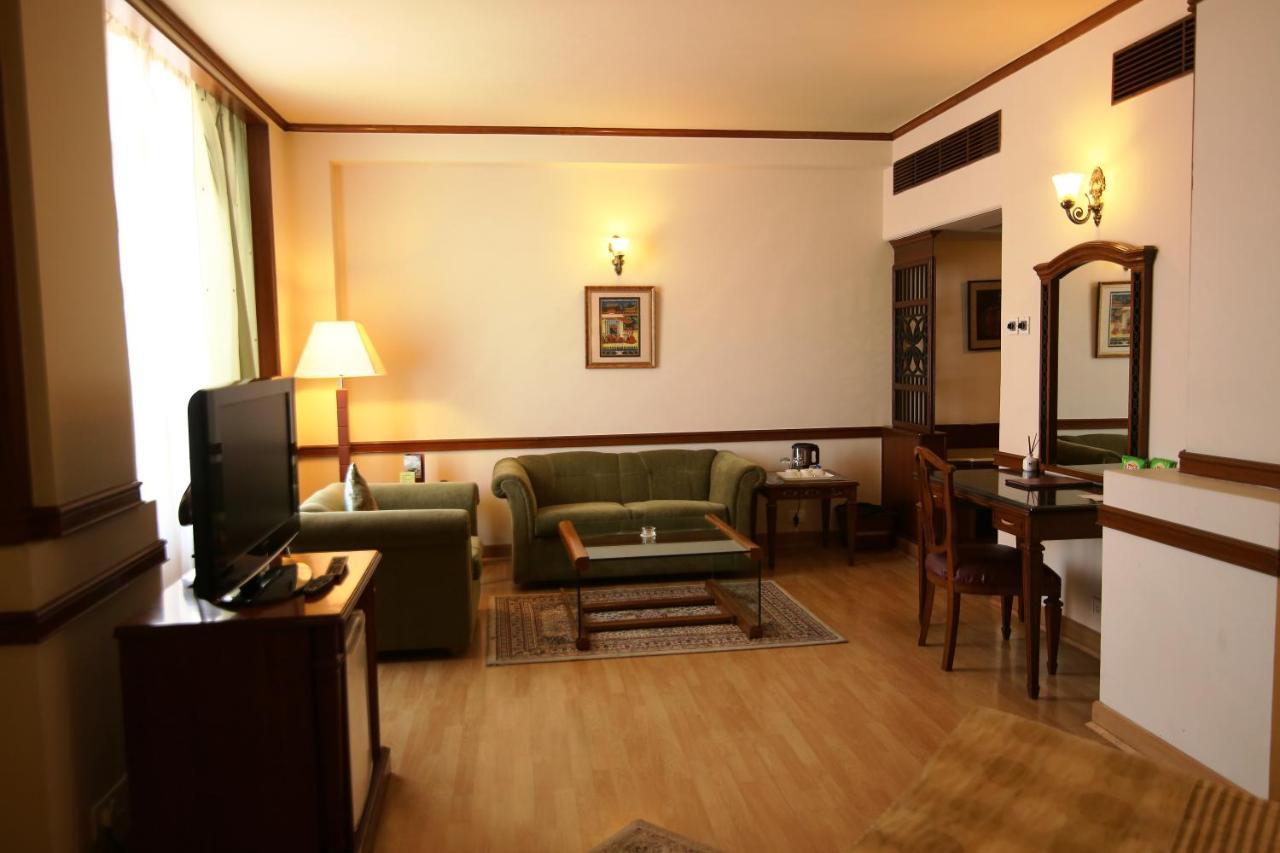 ג'לנדהר Hotel President מראה חיצוני תמונה