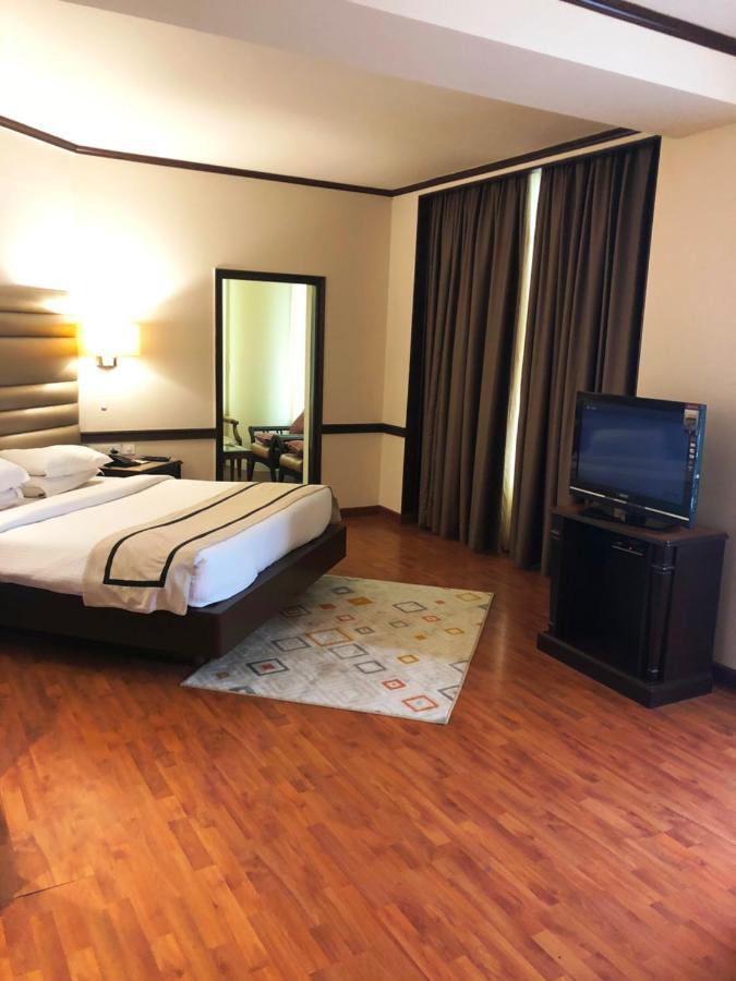 ג'לנדהר Hotel President מראה חיצוני תמונה