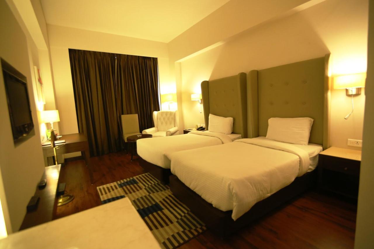 ג'לנדהר Hotel President מראה חיצוני תמונה
