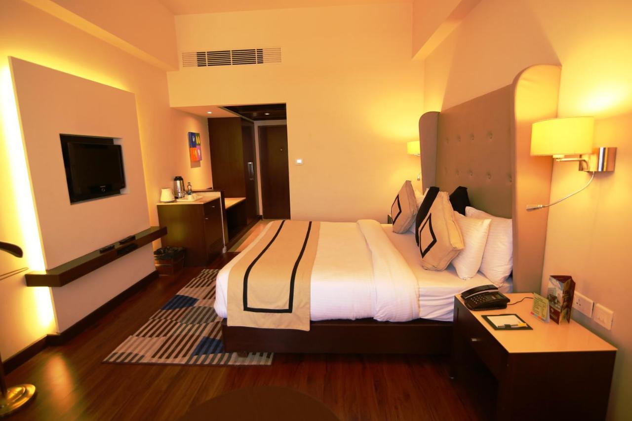 ג'לנדהר Hotel President מראה חיצוני תמונה