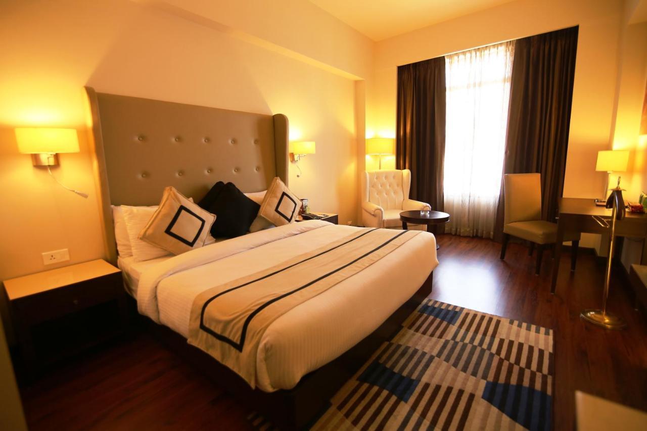 ג'לנדהר Hotel President מראה חיצוני תמונה