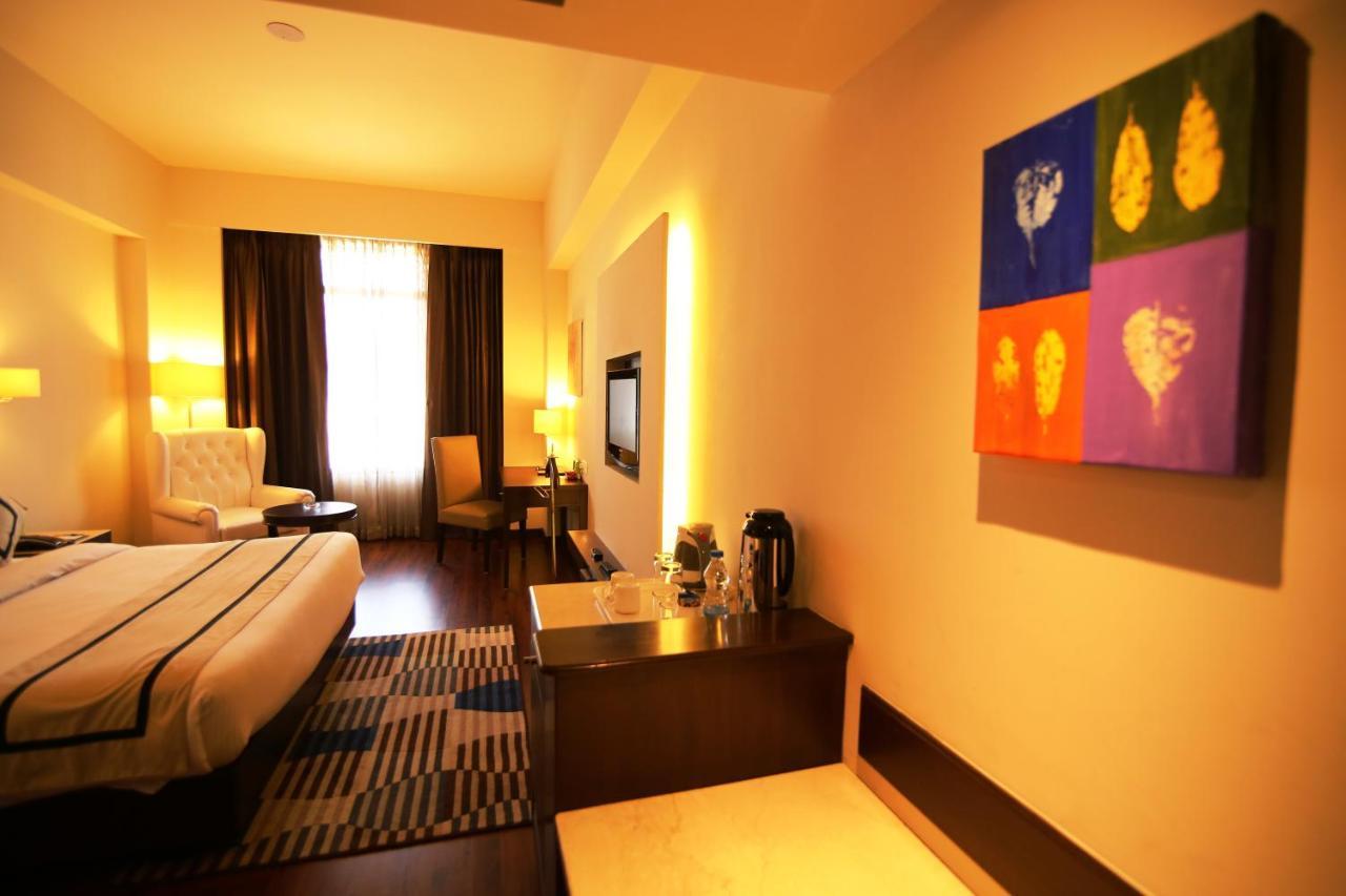 ג'לנדהר Hotel President מראה חיצוני תמונה